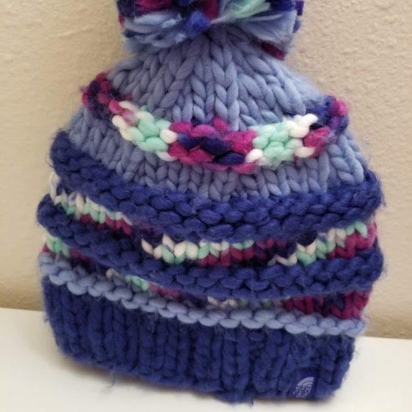 **SOLD** The North Face Nanny Knit Beanie with Pom - Picture 2 of 5